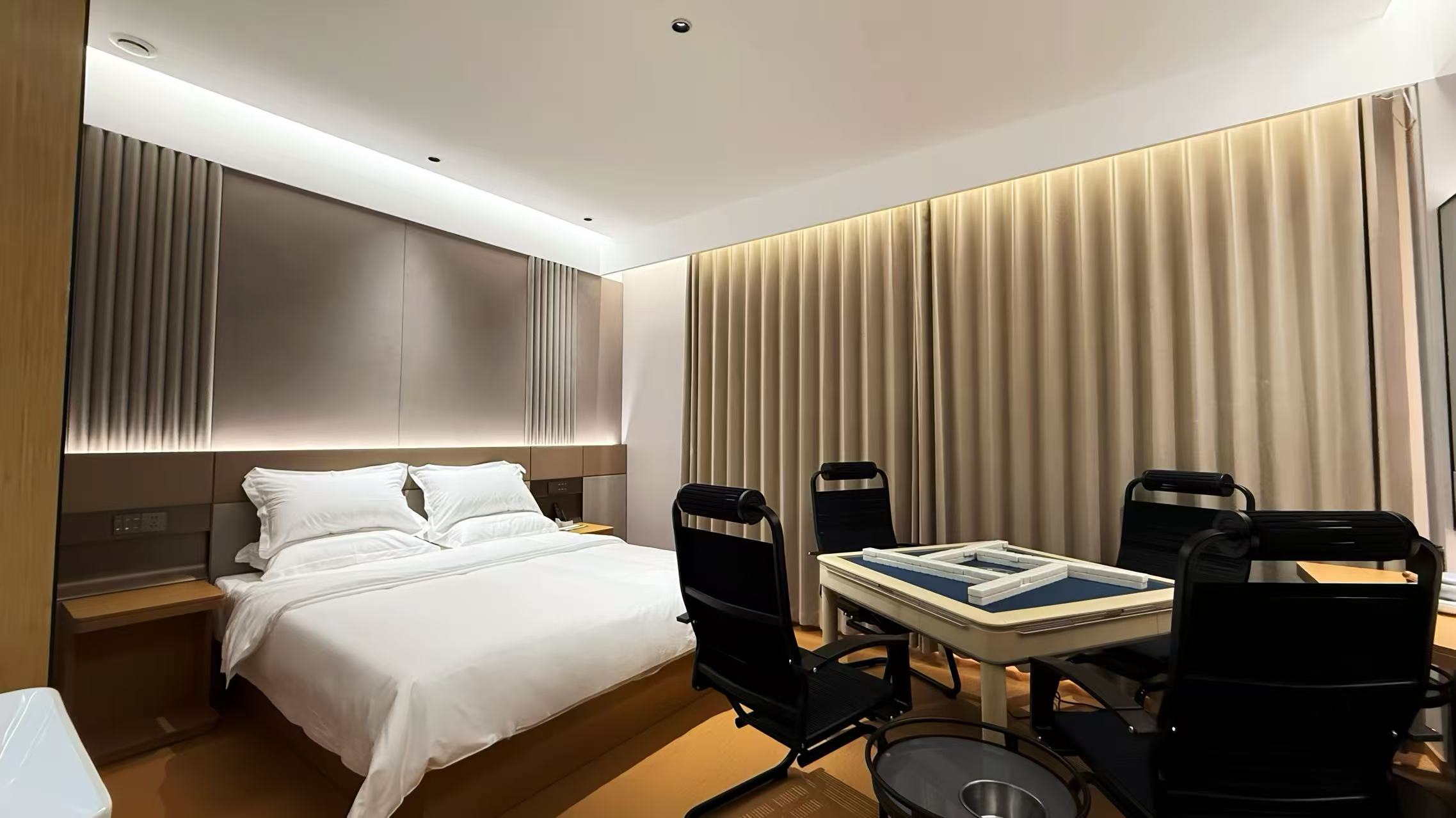 畅享智能棋牌室